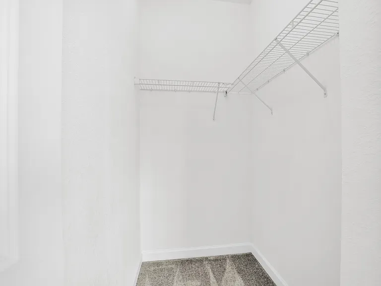 20610 NE 5th Pl — Photo 24