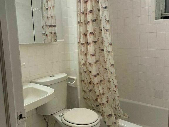 4th image of 417 W 120th St #5E