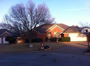 1204 Arbors Cir, Mansfield, TX 76063