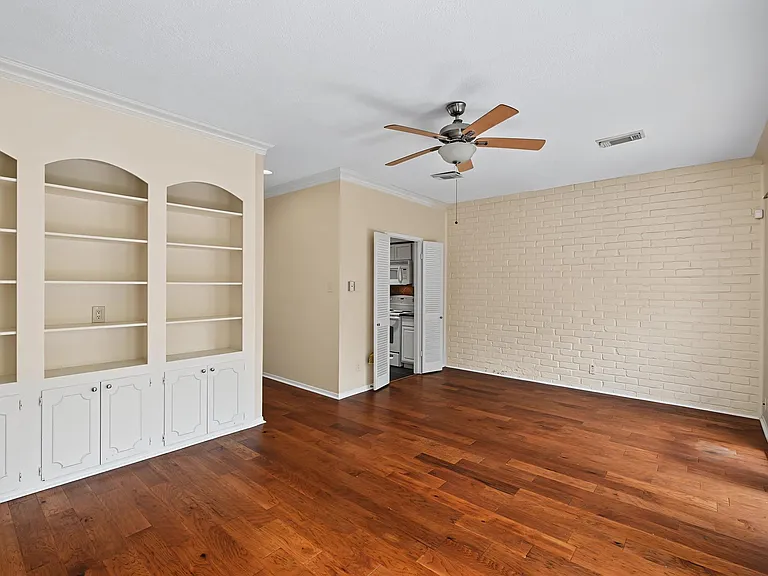 3721 Wakeforest St — Photo 11