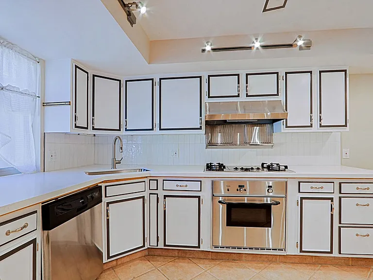 6203 N 12th Pl — Photo 46