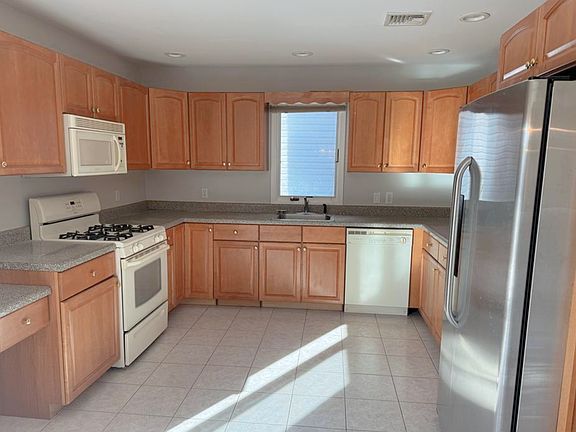 2nd image of 115A E Central Blvd #A
