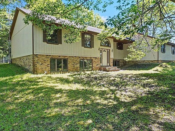 2nd image of 5771 Town Hall Rd