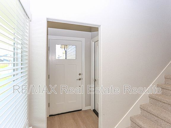 4th image of 1401 Poigai Way Unit 1