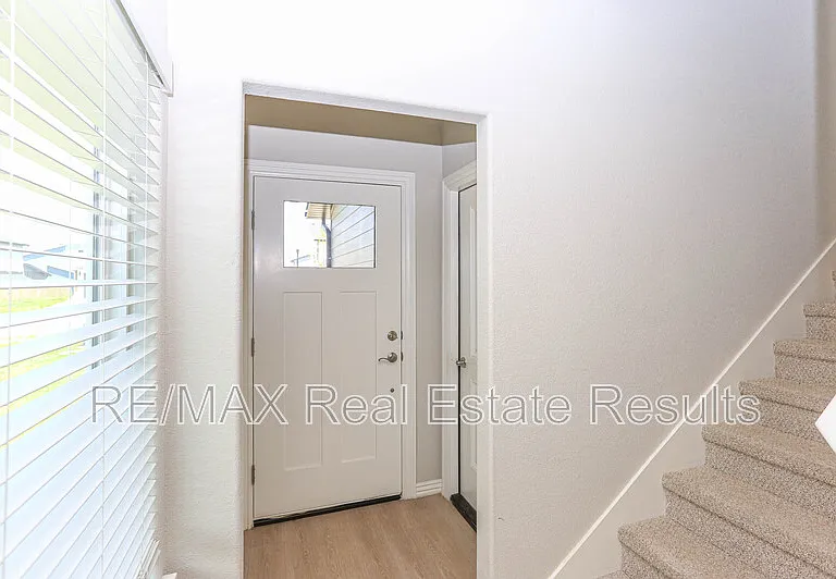 1401 Poigai Way #1 — Photo 4
