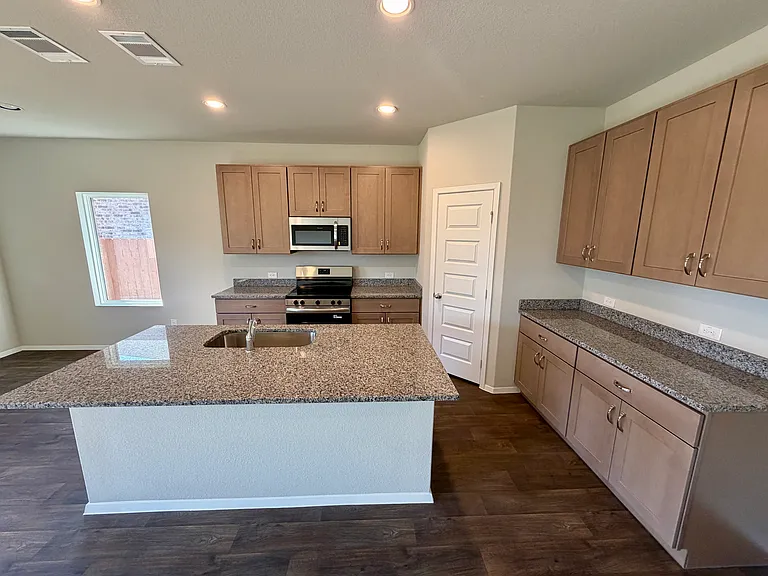 117 Rocky View Ln — Photo 6