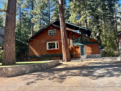 1710 Pine Ave Photo 1