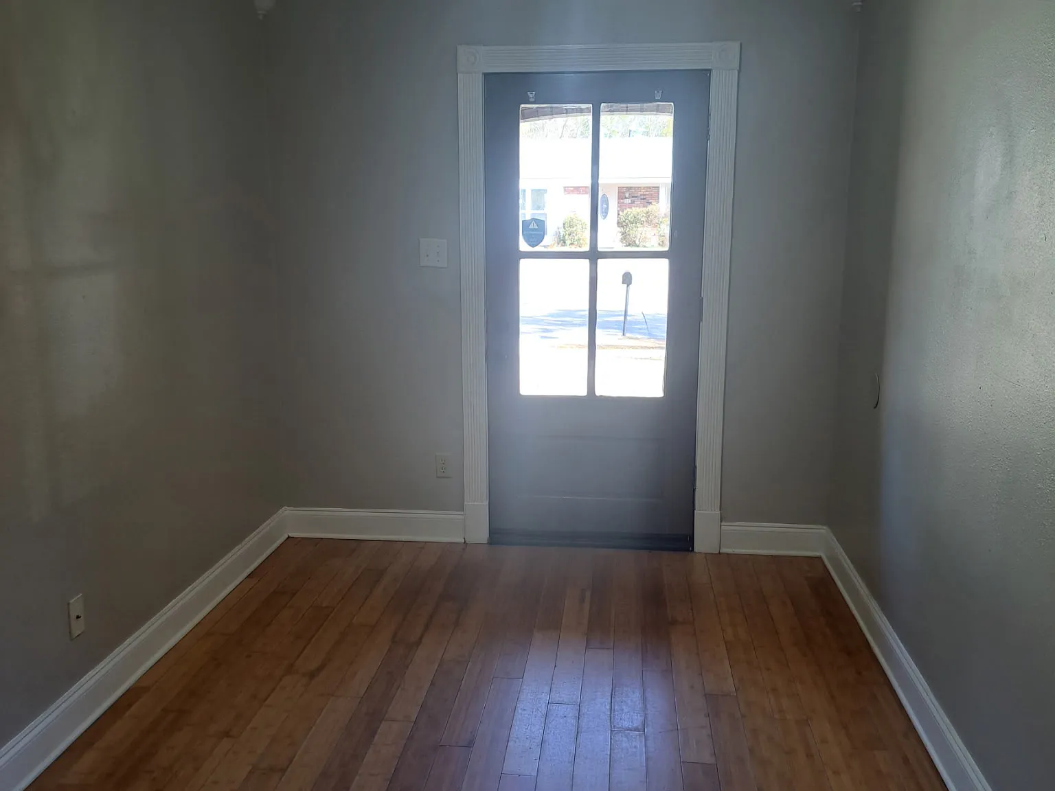 4 bed, 2230 sqft, $2,000 — Photo 4