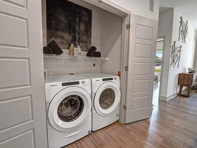 In-home washer and dryer for your convenience.