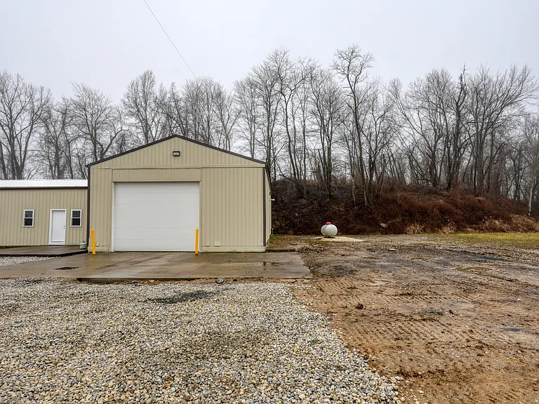 11126 E Pike Rd — Photo 18
