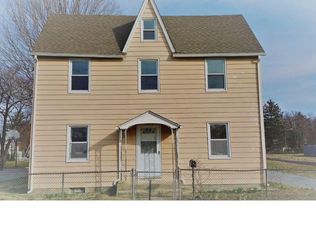 61 Railroad Ave, Beverly, NJ 08010