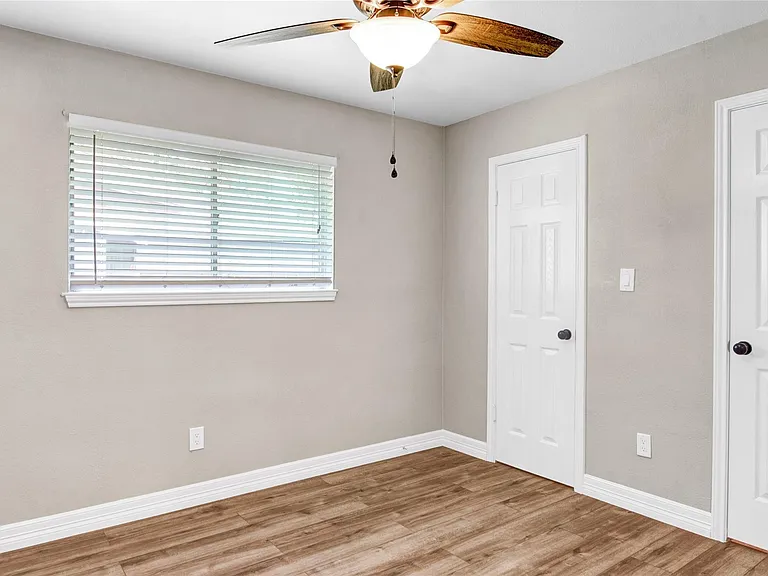 6023 Sean Ct — Photo 31