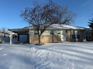 2106 Tepee Ave, Carpentersville, IL 60110