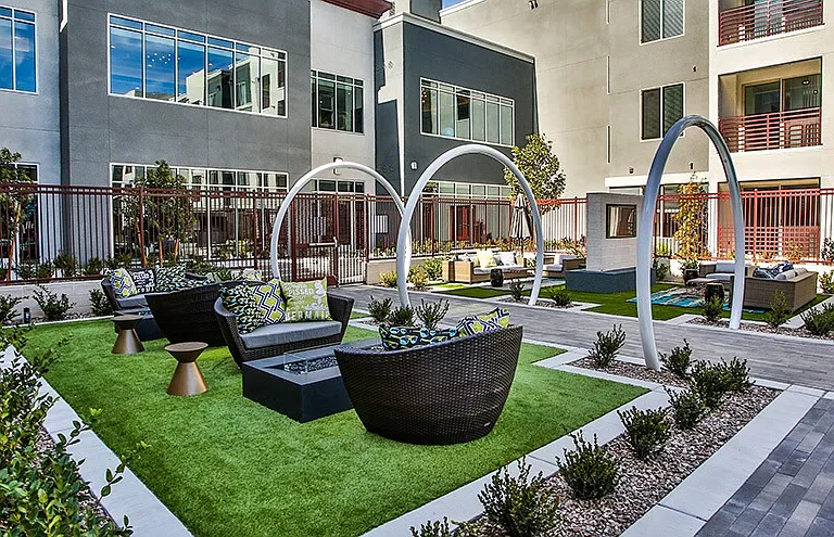 Aster Blue Diamond Apartments — Photo 31