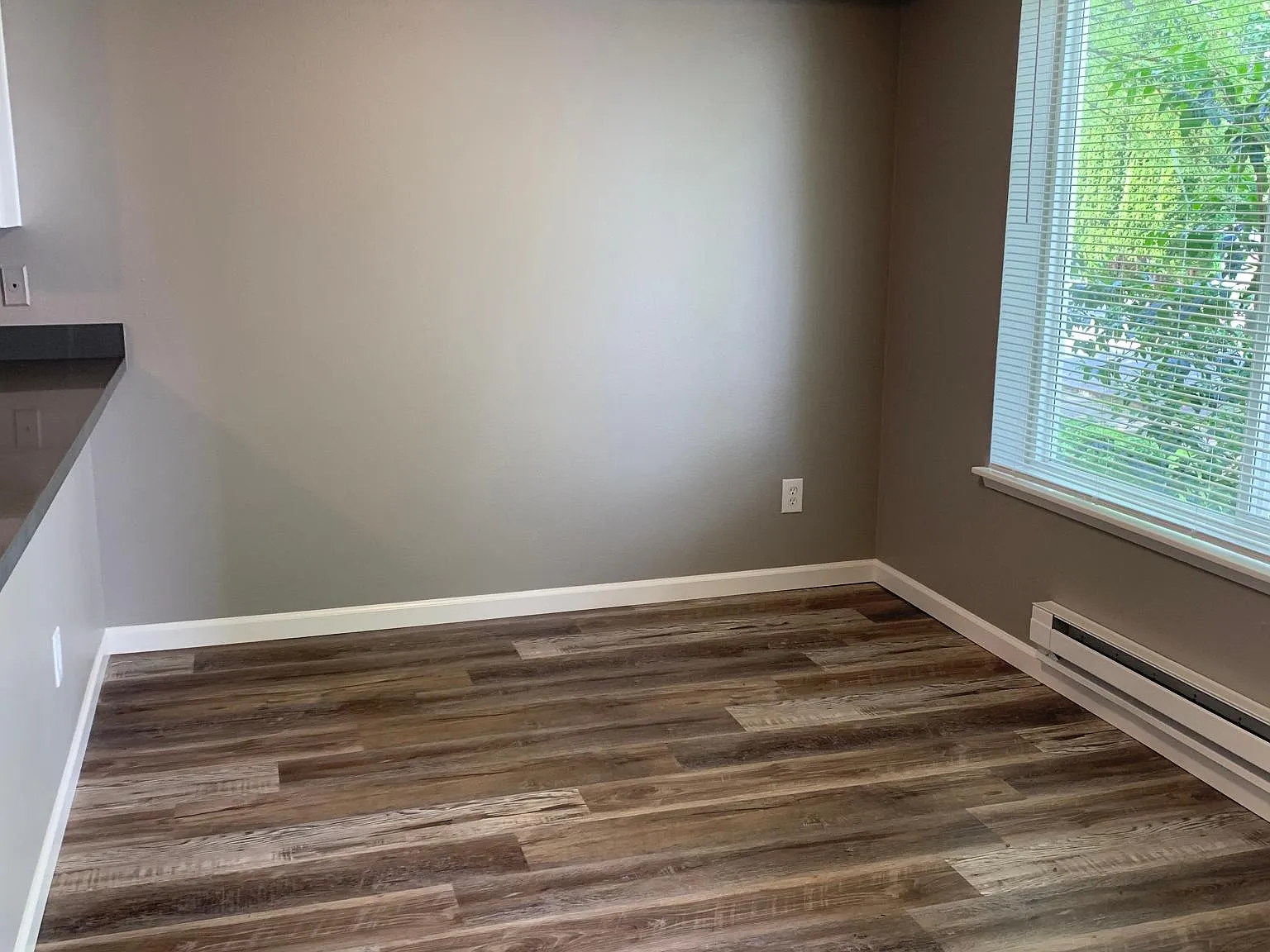 2 bed, 828 sqft, $2,195 — Photo 3