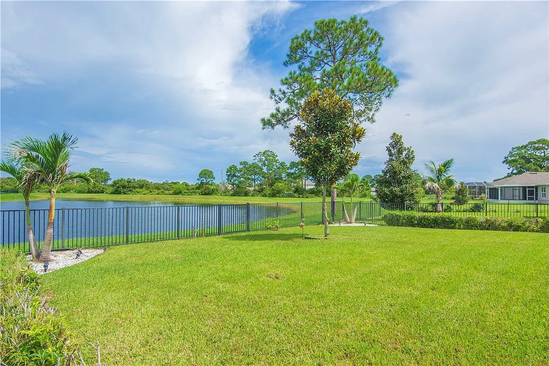 3 bed, 1533 sqft, $3,350 — Photo 3