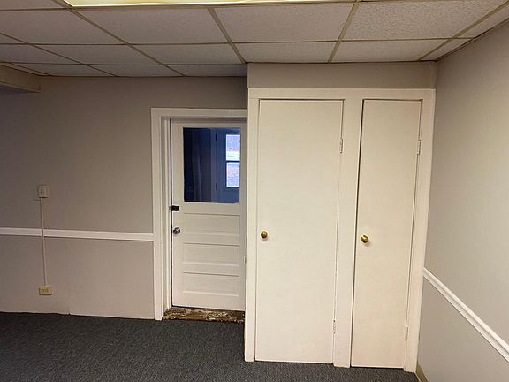 3rd image of 352 S 2nd Ave