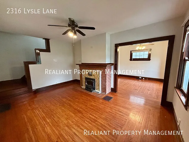 2316 Lysle Ln — Photo 3