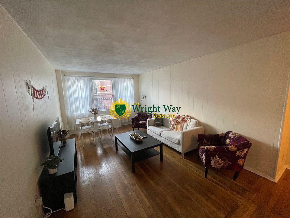 2nd image of 1868 Commonwealth Ave #5DW