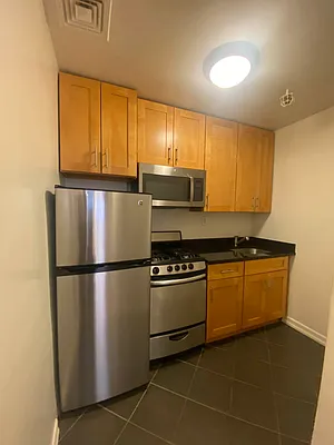 Rented by Aimee Grodanz, LREB | media 6