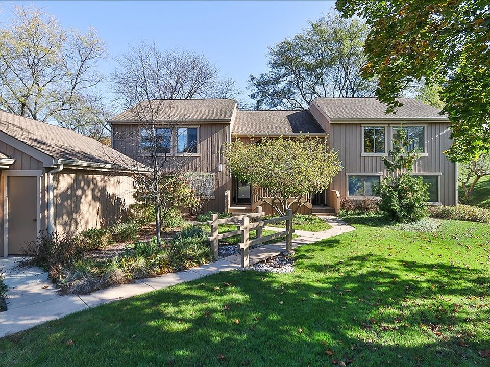 1st image of 746A Oak Hill Rd #A
