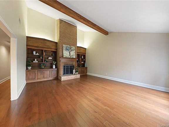 3rd image of 4916 Torrey Pines Ct #5