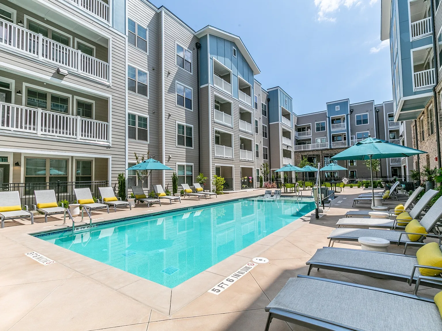 Annabelle on Main 55+ Active Adult Apartment Homes — Photo 4