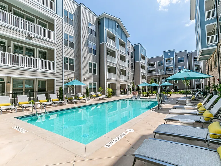 Annabelle on Main 55+ Active Adult Apartment Homes — Photo 4