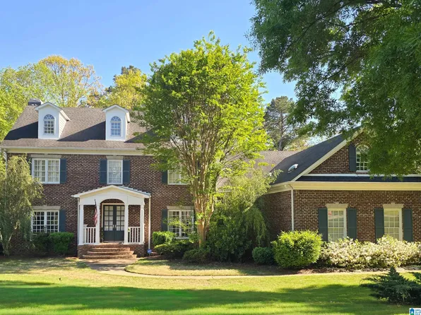 900 Vestlake Hollow Cir, Vestavia, AL 35242