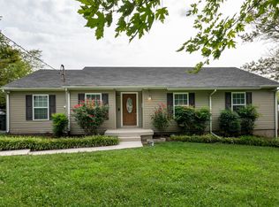 102 Cedar Ct, Hendersonville, TN 37075