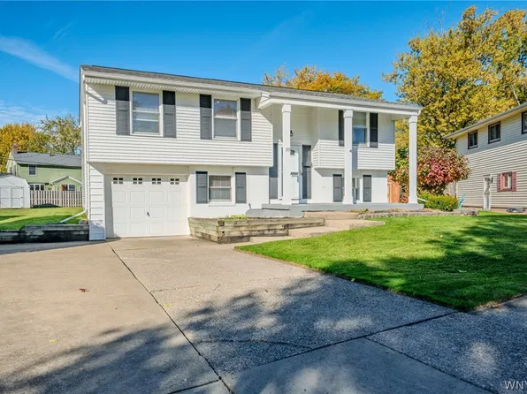 35 Pamela Ct, West Seneca, NY 14224
