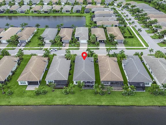 3rd image of 11686 SW Golden Falls Lane