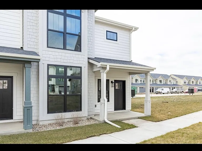 2724 SW 24th Ln — Photo 37