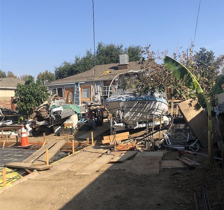 1st image of 6533 White Oak Ave