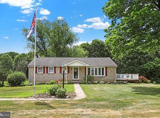 150 Lawrence Ln, Carlisle, PA 17015