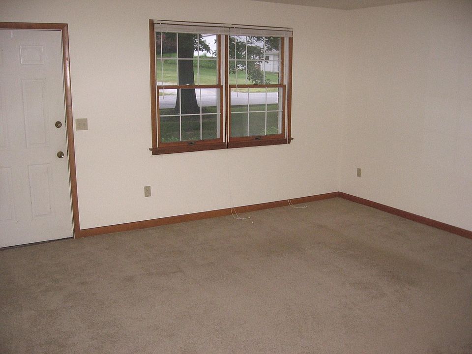 2nd image of 1310 Columbia Dr #1310