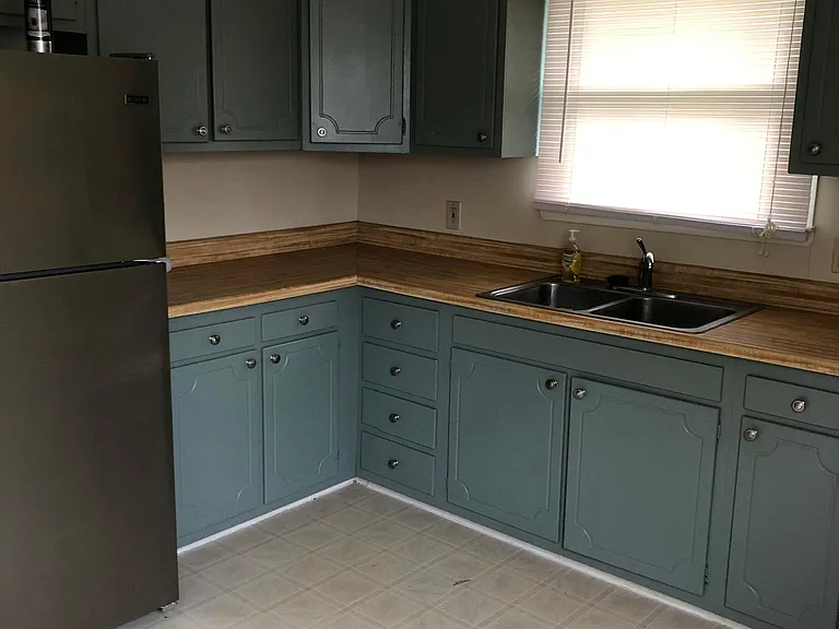 Eat in Kitchen.