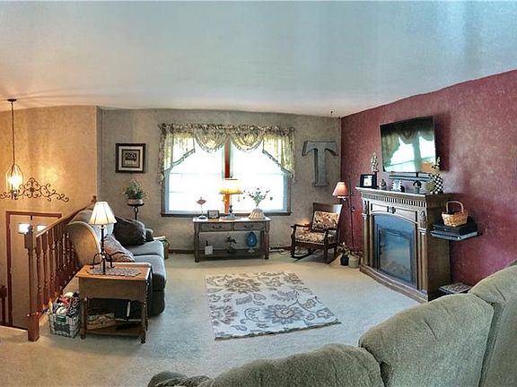 2nd image of 367 Annawan Ln