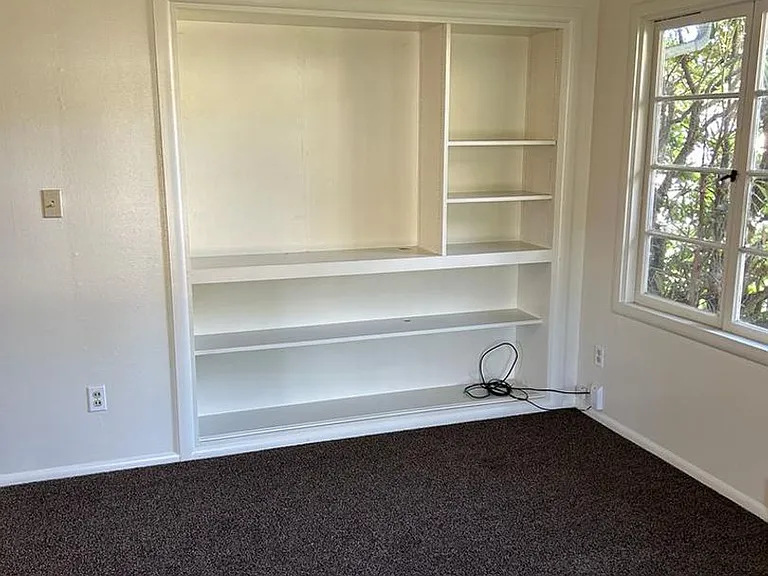1075 N Folsom St — Photo 8