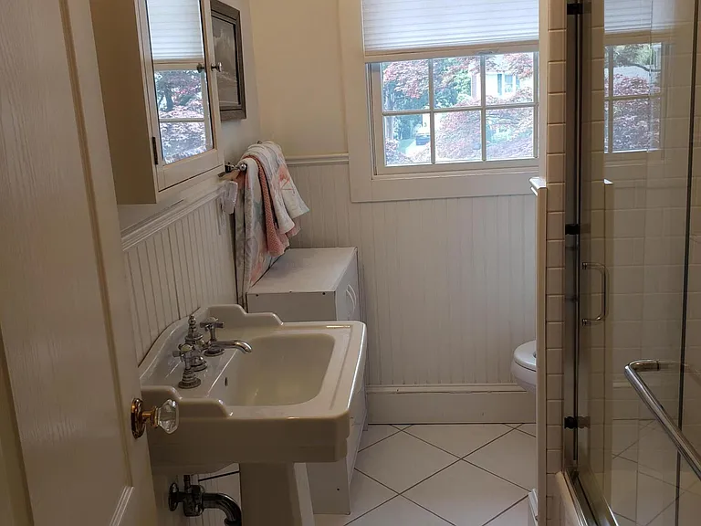 407 Chicago Blvd — Photo 22