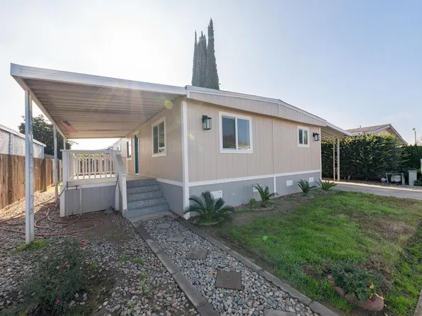 975 N H Street #42, Tulare, CA 93274