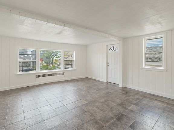 5th image of 1411 Cross Bay Blvd Unit 1