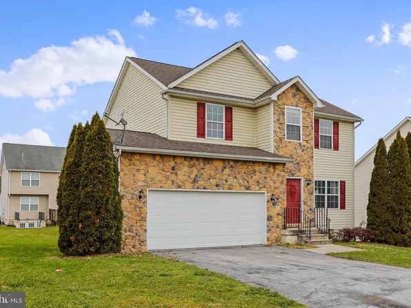 102 Mango St, Martinsburg, WV 25401