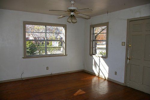 2nd image of 1700 Carolyn St