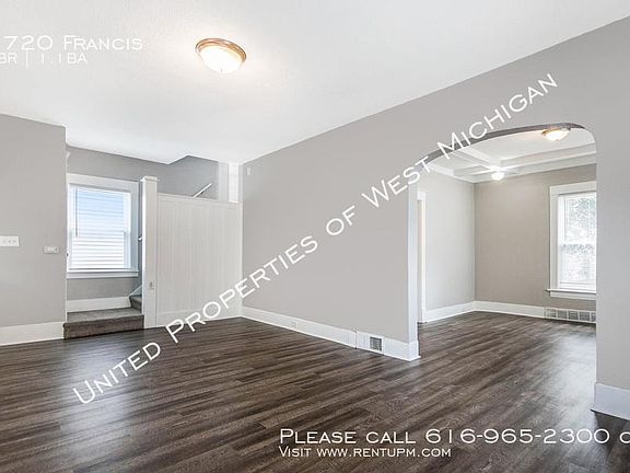 3rd image of 1720 Francis Ave SE