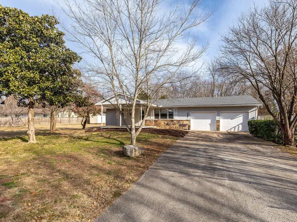 297 Sagers Lane, Hollister, MO 65672