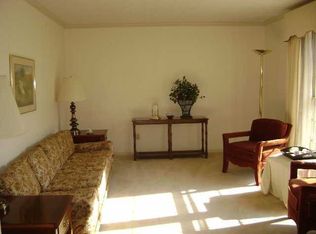 5011 Bainbridge Ct, Lilburn, GA 30047