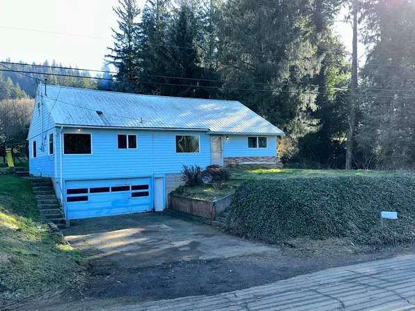10055 Fairview Rd, Tillamook, OR 97141