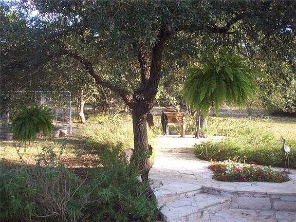 4th image of 155 Mountain Crest Dr
