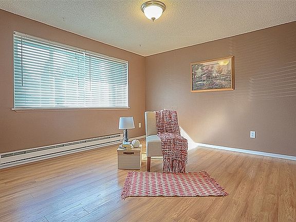 3rd image of 3127 Rustlewood Ln SE